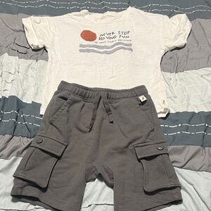 3T Boys Two-Piece Matching Set - White Graphic Tee & Charcoal Cargo Shorts